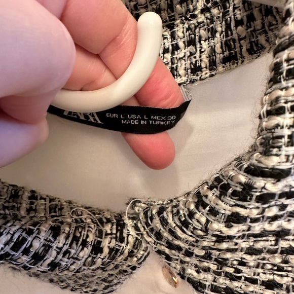 Zara sheer white blouse with black printed collar, sleeves. Gold buttons Size L. - Picture 2 of 6